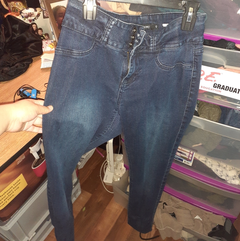 Skinny jeans